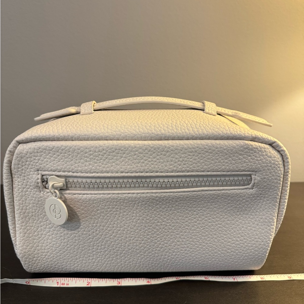 Cult Beauty Travel Bag Beige Vegan Leather Zippered Inside Pockets 8x5x5” NEW